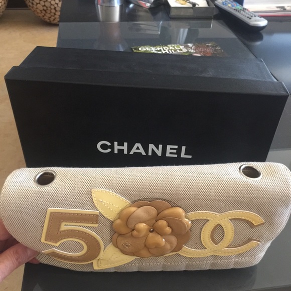 Vintage CHANEL cream color fabric & leather BAG🎉HP - Picture 2 of 10